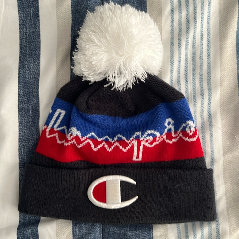 Champion Knitted Hat with Pom